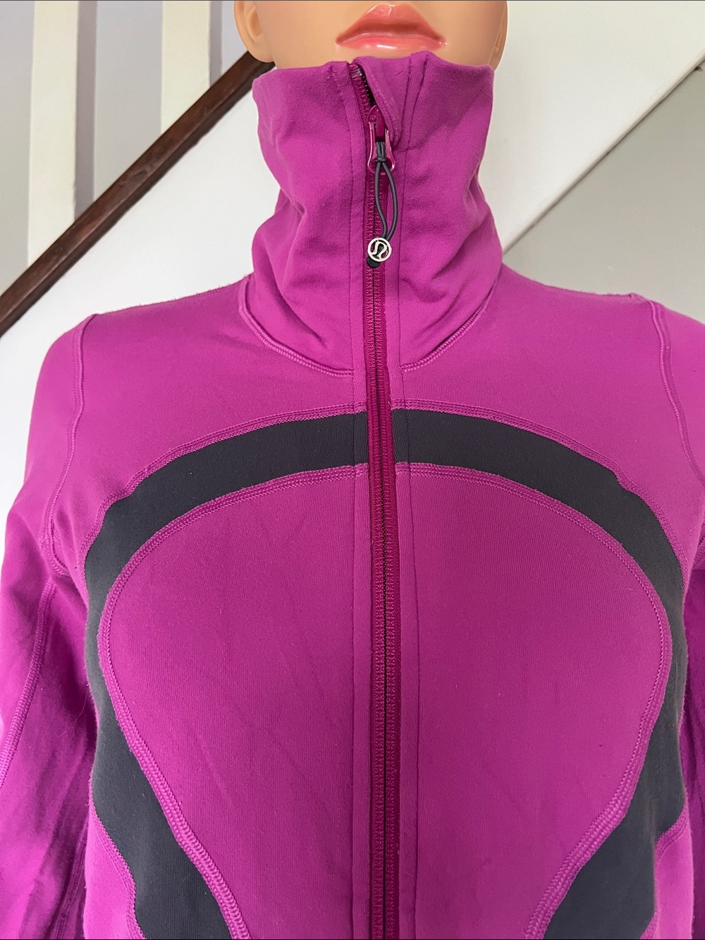 Lululemon Zip-Front Performance Jacket - Picture 2 of 6